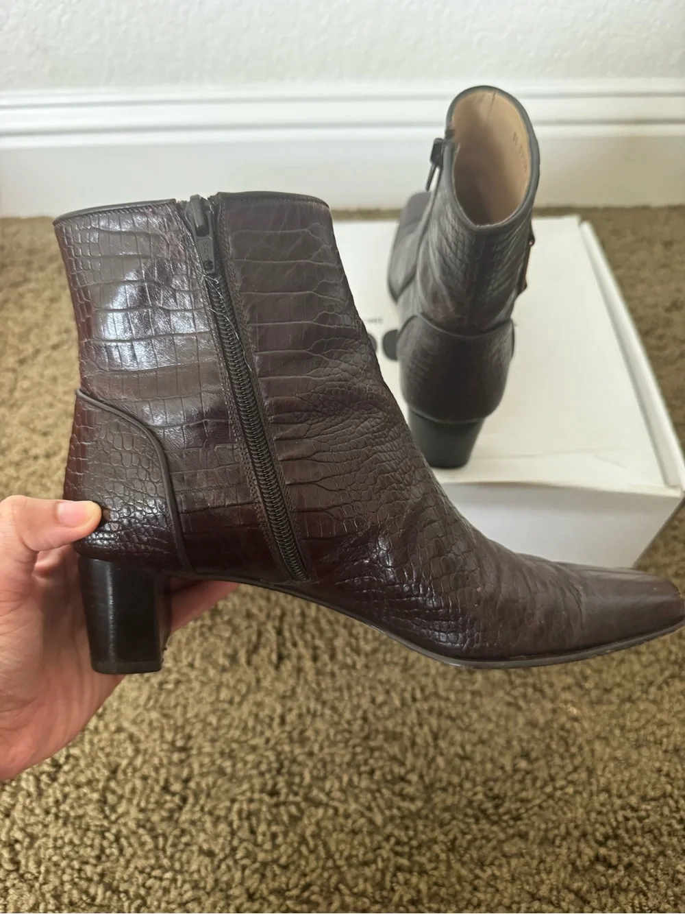 Vintage Salvatore Ferragamo Brown Croc-Embossed Leather Ankle Boots 7.5A